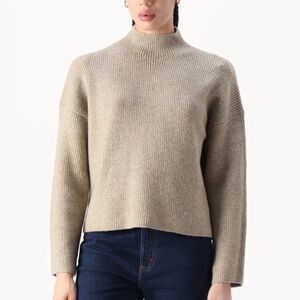 Abercrombie & Fitch Oversized Ribbed Mockneck Sweater